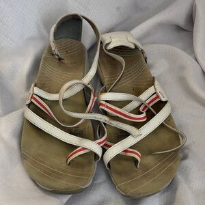 Merrell White leather Sandals with Red Accent Stripes